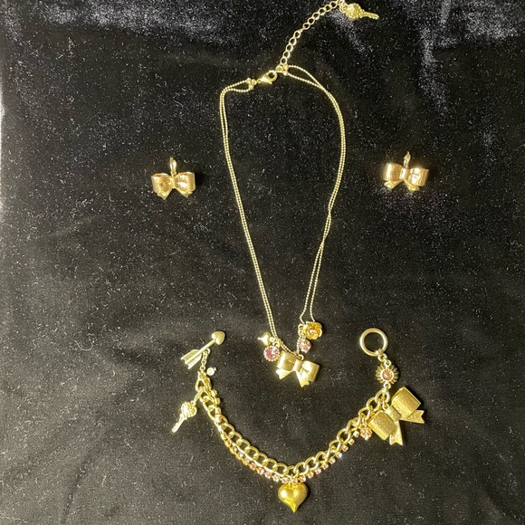 Betsy Johnson Bracelet - Picture 2 of 8